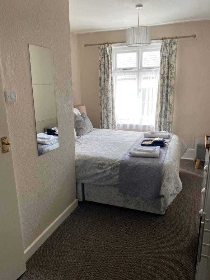 The Old Brasserie & Rooms @ No.8 Dartmouth Bagian luar foto